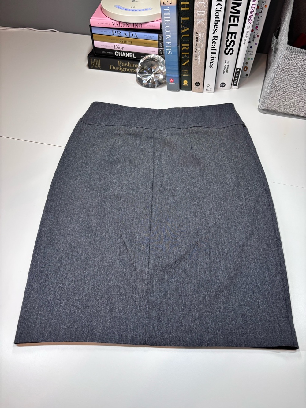 Joe B Tailored Classic Charcoal Gray Pencil Skirt with Silver Zip Accents SizeS - Picture 3 of 11